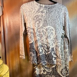 Vintage90’s gray skirt & top Nally & Millie‎ size small 34” chest. 28” waist B4